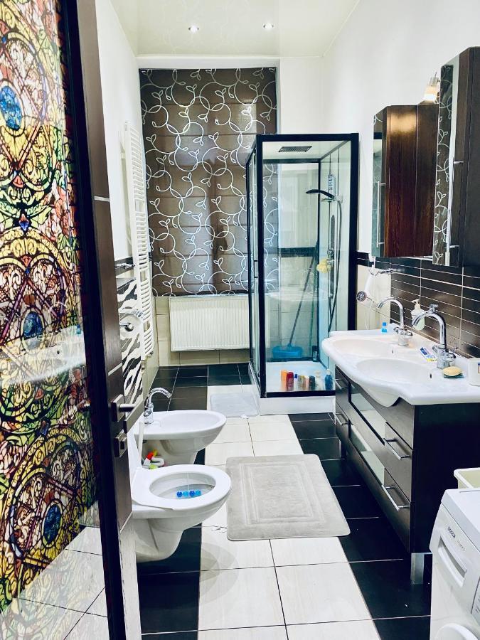 Aparthotel In 2 Square Praag